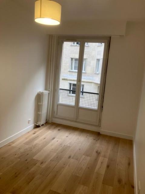 Location appartement T4 Paris 16 - Photo 4
