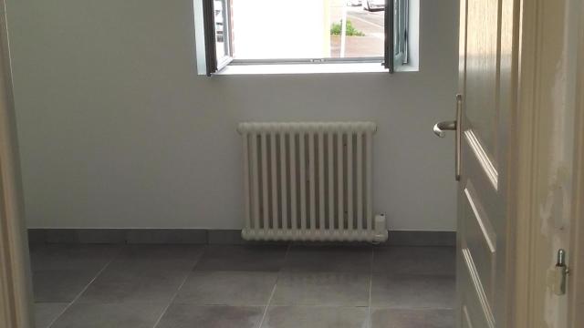 Location appartement T3 Aubigny sur Nere - Photo 4