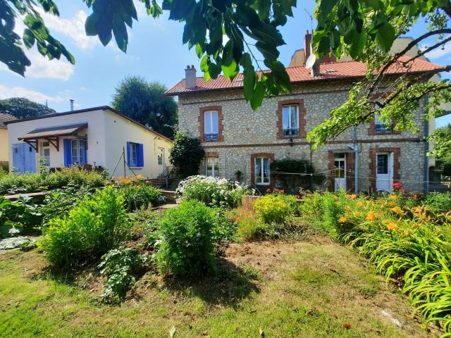 Location maison F6 Bagnoles de l'Orne - Photo 2