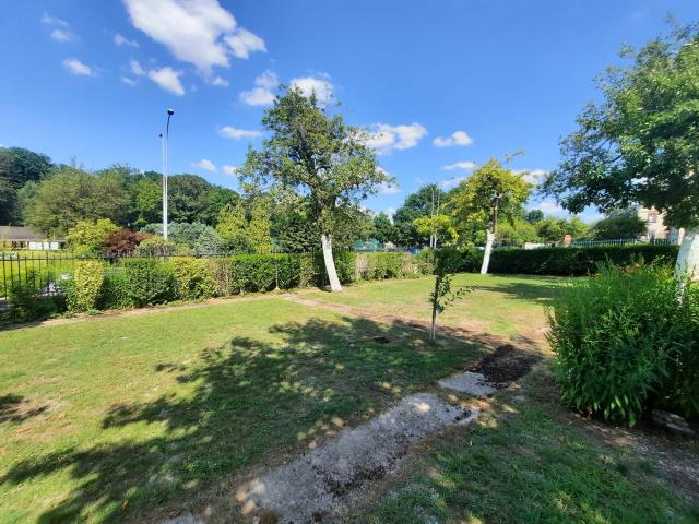 Location maison F6 Bagnoles de l'Orne - Photo 3