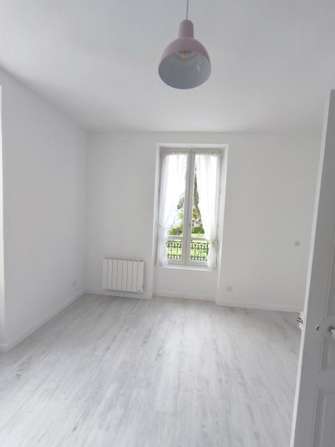 Location maison F6 Bagnoles de l'Orne - Photo 7