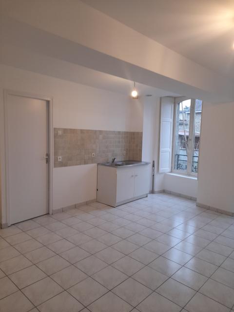 Location appartement T3 Ernee - Photo 3