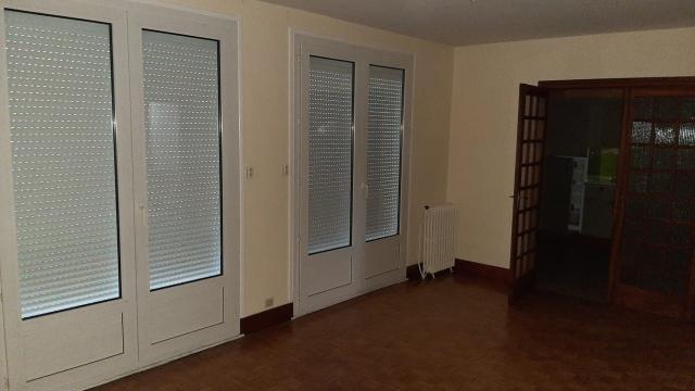 Location maison F5 St Martin des Champs - Photo 3