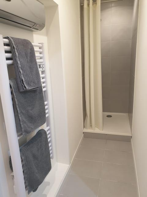 Location maison F4 Peron - Photo 3