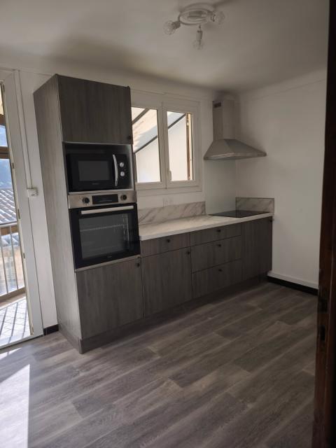 Location maison F6 Sisteron - Photo 2