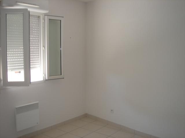 Location appartement T3 Clermont l'Herault - Photo 4