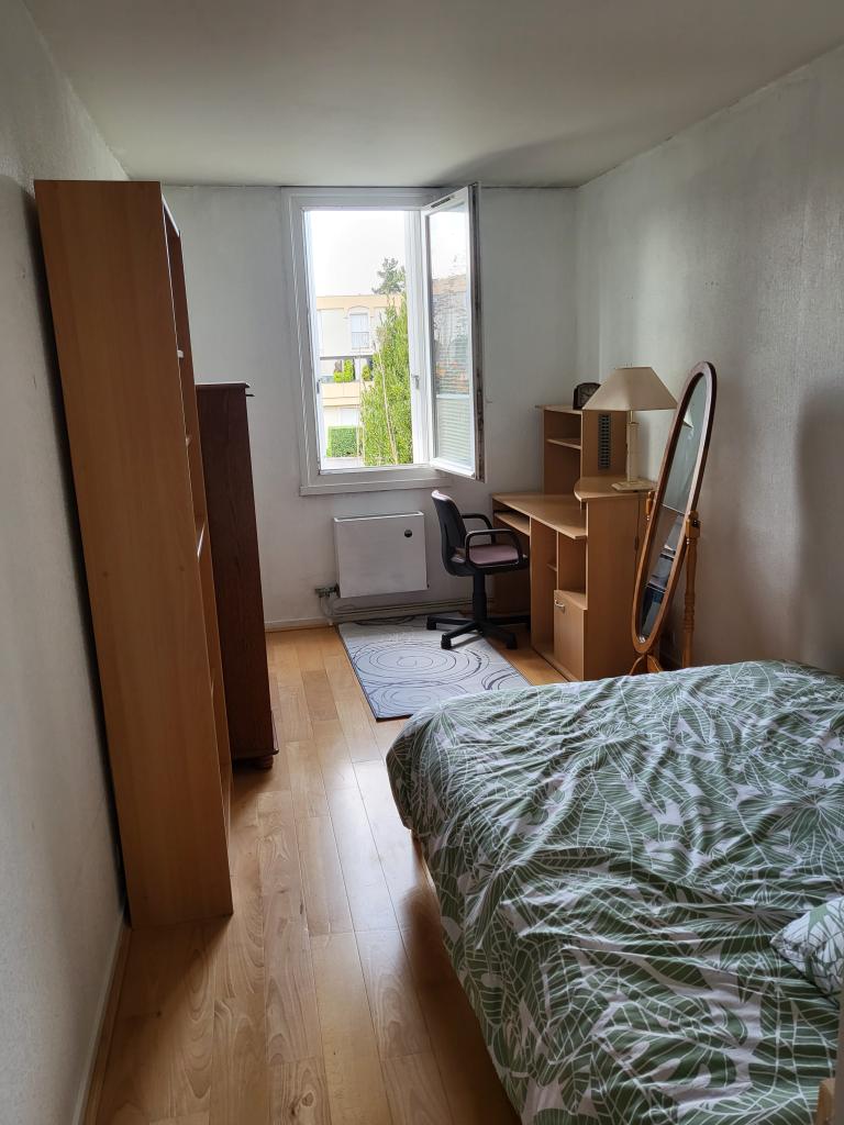 Location chambre Montigny le Bretonneux - Photo 1