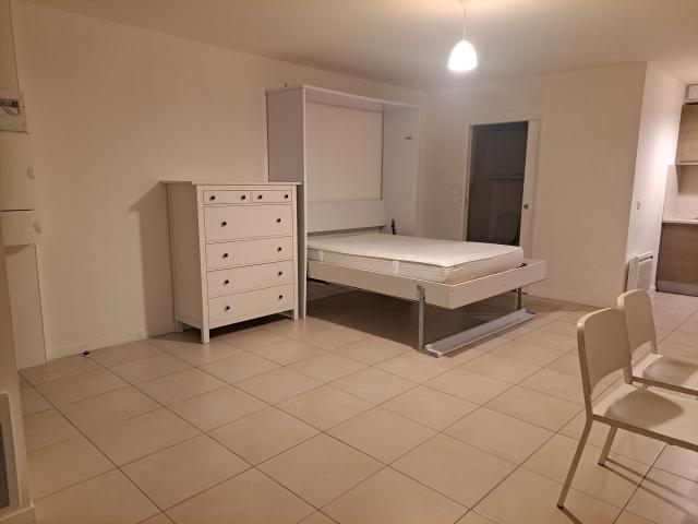 Location studio Oinville sur Montcient - Photo 1