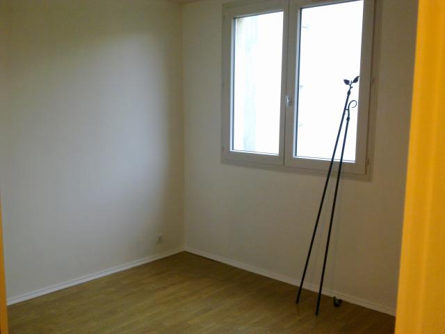 Location appartement T2 Savigny le Temple - Photo 3