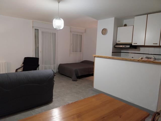 Location studio Tours - Photo 1