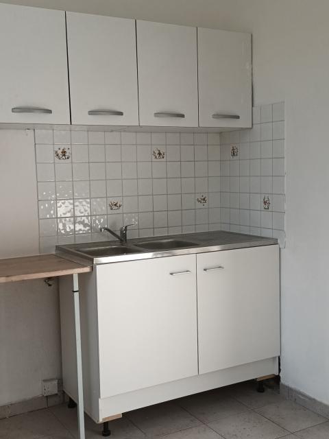 Location maison F4 Nimes - Photo 3