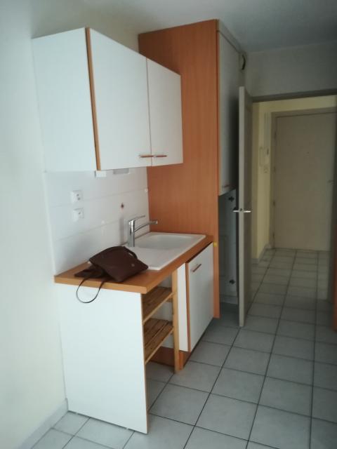 Location appartement T2 Nimes - Photo 2