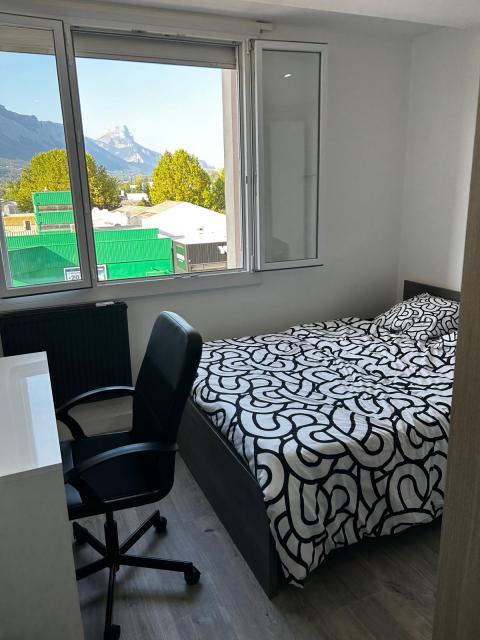 Location appartement T5 St Martin d'Heres - Photo 2