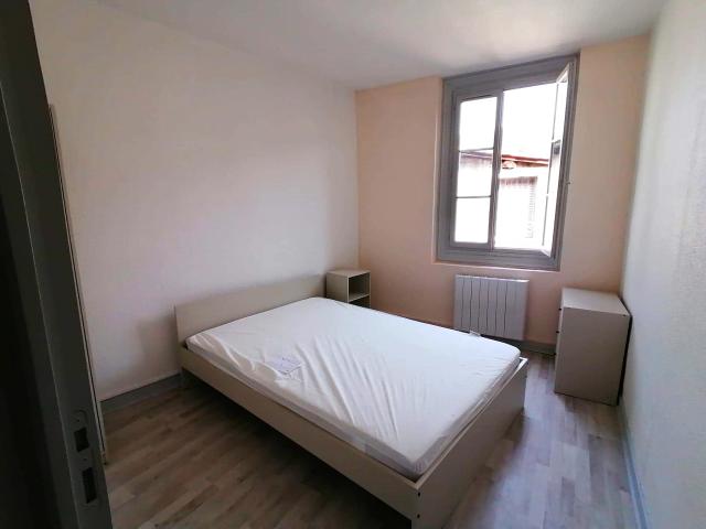 Location appartement T2 Thiers - Photo 2