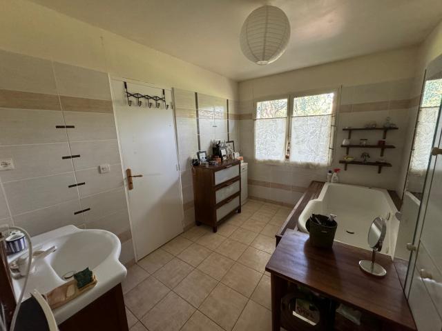 Location maison F8 Villiers St Georges - Photo 6