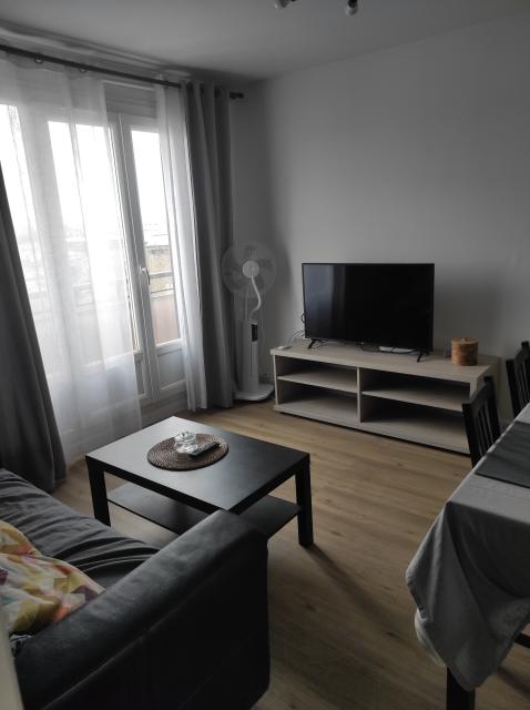 Location appartement T4 Venissieux - Photo 2