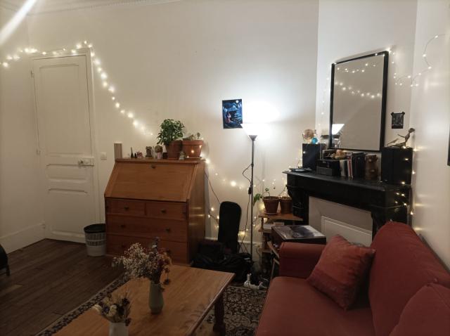 Location appartement T2 Paris 15 - Photo 1