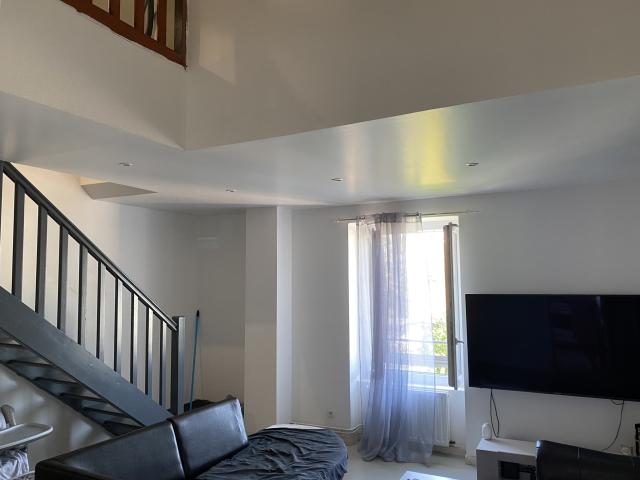 Location appartement T2 Le Chambon Feugerolles - Photo 2