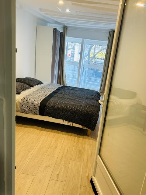 Location appartement T4 Paris 02 - Photo 2
