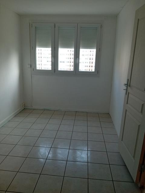 Location appartement T4 Dreux - Photo 5