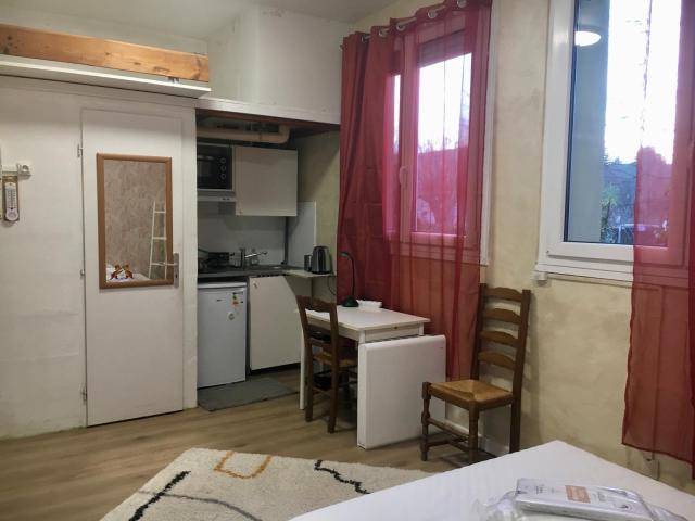 Location studio St Germain en Laye - Photo 1