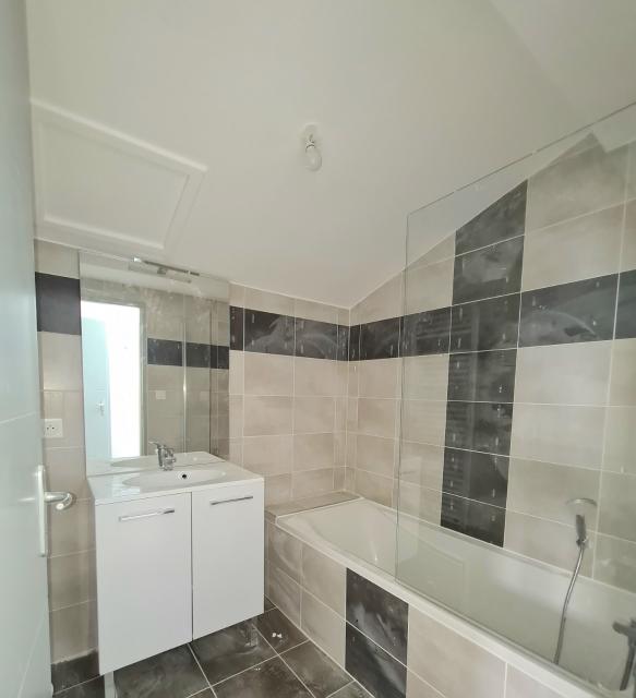 Location appartement T3 Taluyers - Photo 6