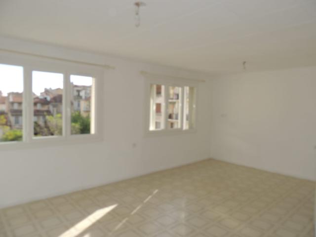 Location appartement T2 Marseille 04 - Photo 3