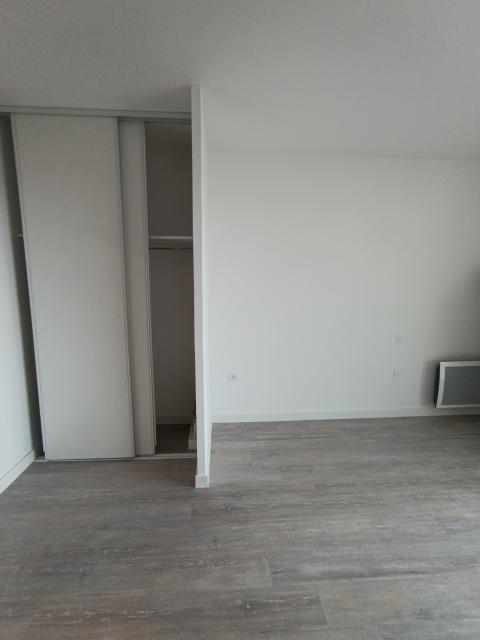 Location studio Marseille 09 - Photo 3