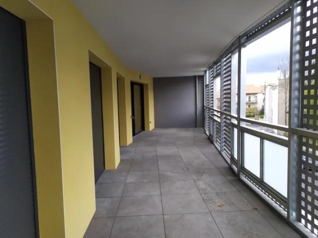 Location appartement T4 Chamalieres - Photo 2