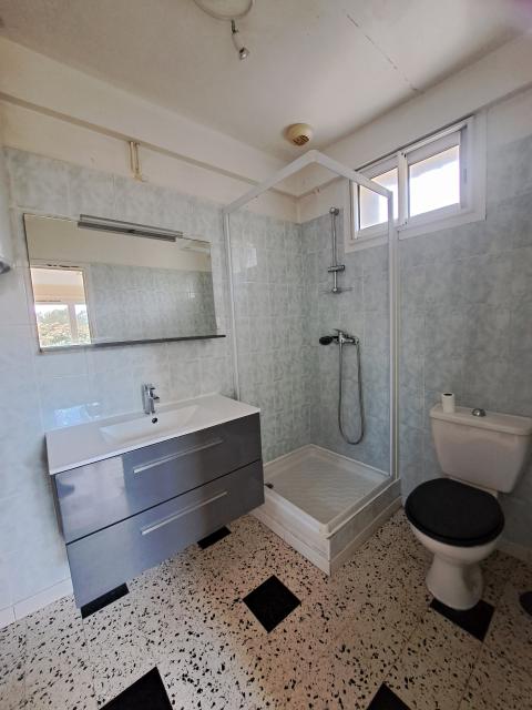 Location maison F2 Nimes - Photo 4