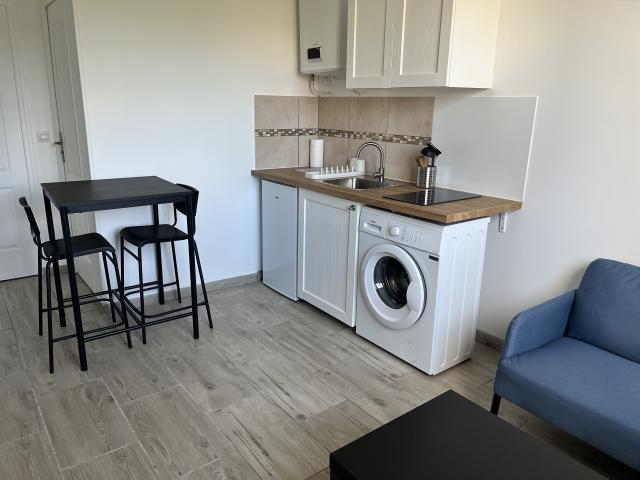 Location appartement T2 Villeneuve le Roi - Photo 2