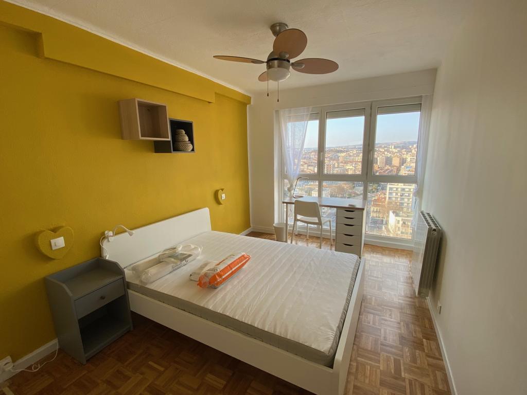 Location chambre Marseille 05 - Photo 1