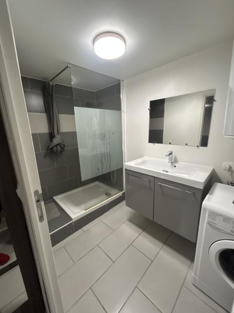 Location maison F2 Vitrolles - Photo 4