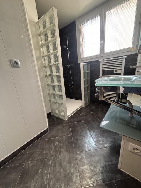 Location appartement T4 Montereau Fault Yonne - Photo 4