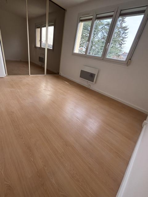 Location appartement T4 Montereau Fault Yonne - Photo 6