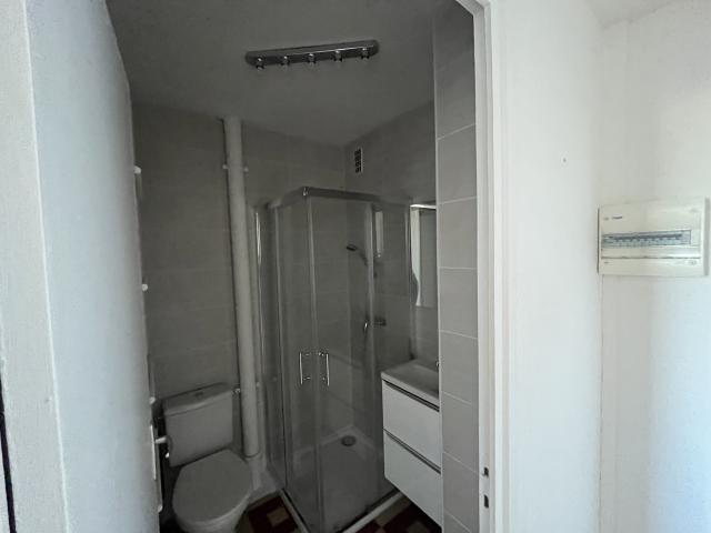 Location appartement T2 St Etienne - Photo 2