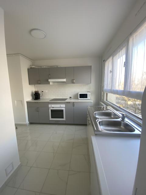 Location appartement T5 Le Blanc Mesnil - Photo 2