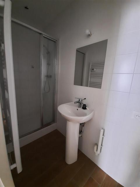 Location appartement T2 Villeurbanne - Photo 2