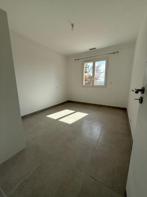 Location maison F3 Reillanne - Photo 4