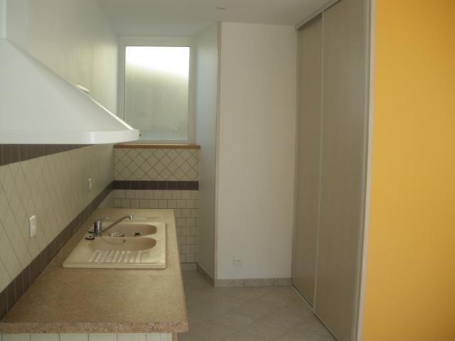 Location maison F4 St Martial - Photo 2