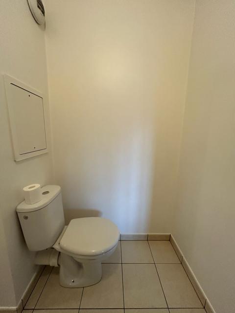 Location studio Neuilly sur Marne - Photo 5