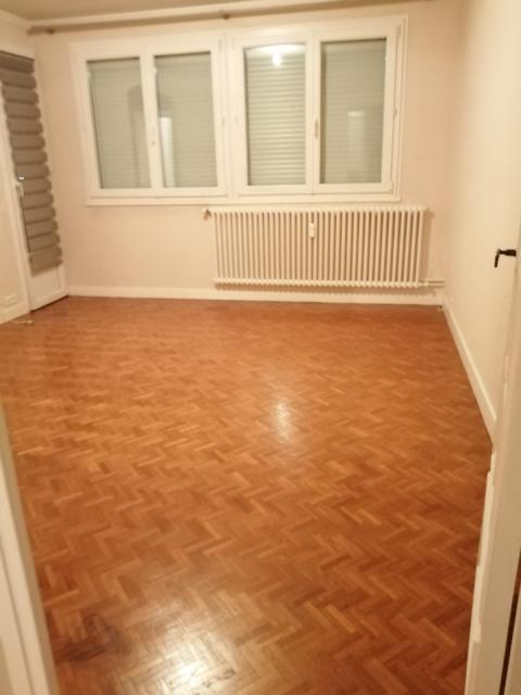 Location appartement T5 Chatenoy le Royal - Photo 3
