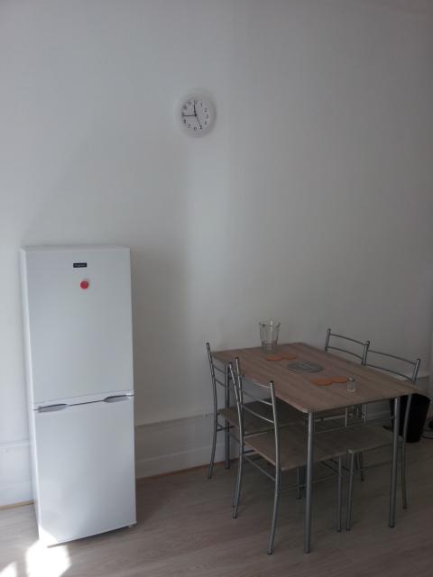 Location studio St Etienne - Photo 3