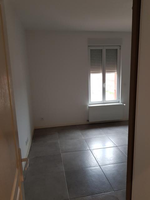 Location maison F3 Poncins - Photo 8