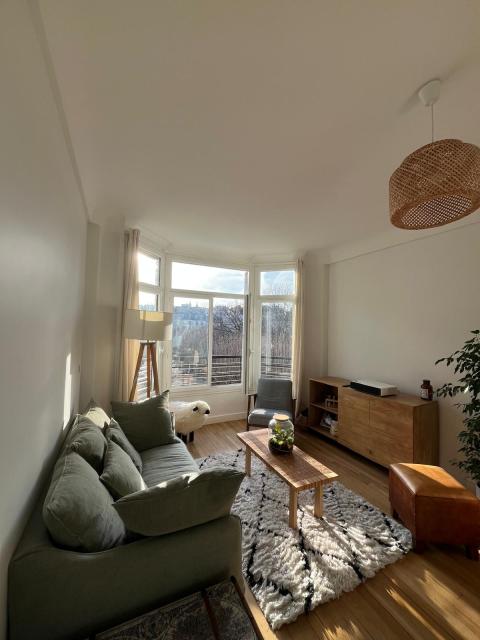 Location appartement T2 Paris 17 - Photo 1