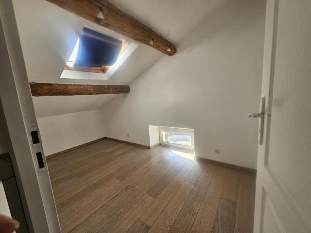 Location maison F5 Pelissanne - Photo 6
