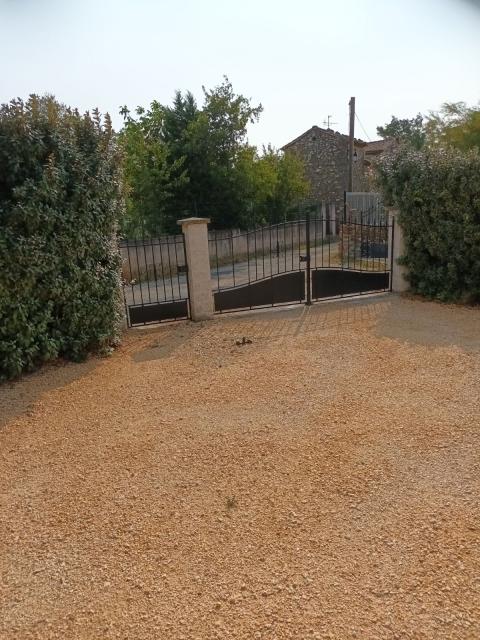 Location maison F5 La Capelle et Masmolene - Photo 2