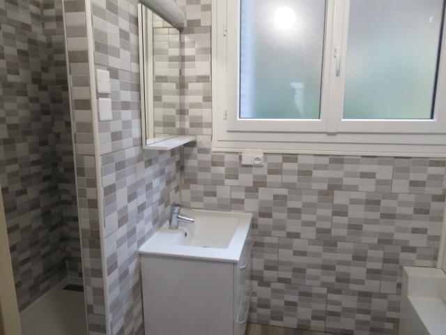 Location appartement T2 Chamalieres - Photo 3