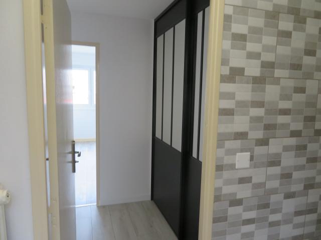 Location appartement T2 Chamalieres - Photo 4