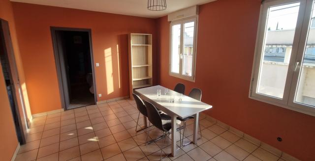 Location appartement T2 Poitiers - Photo 2